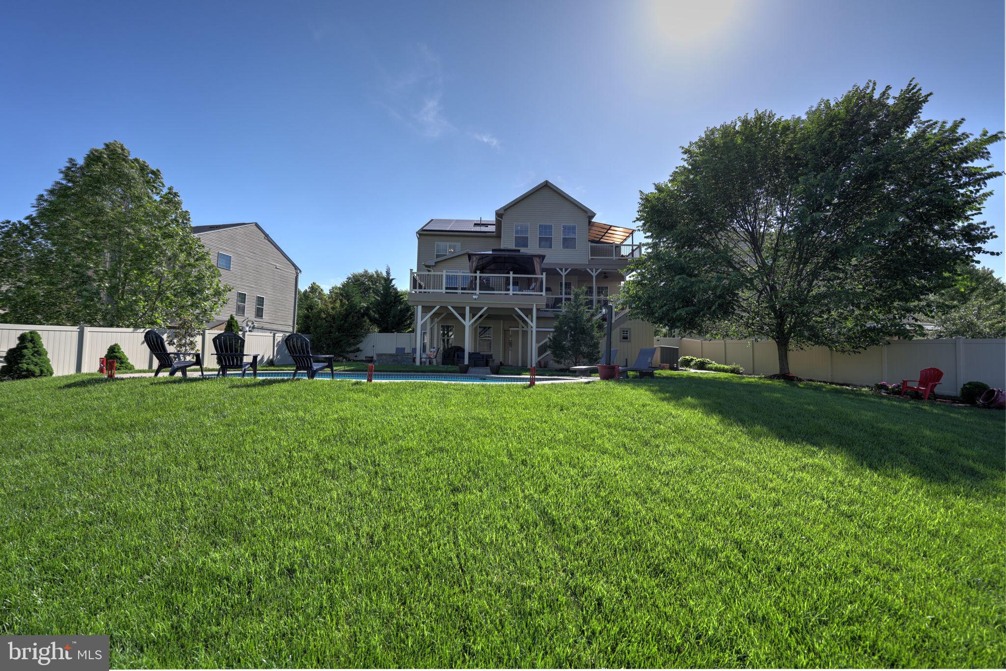 WOODMORE TOWNE CENTRE - Residential