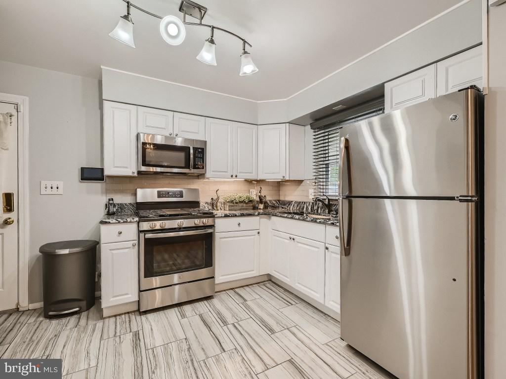 FEATHERBED PARK - Residential