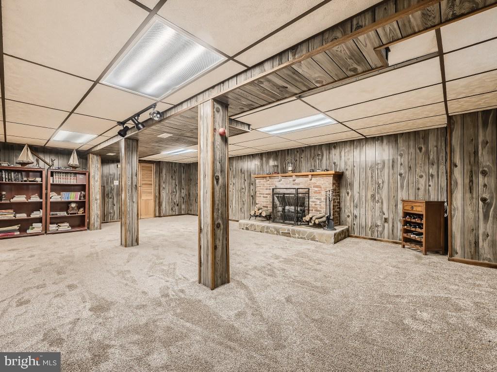 FEATHERBED PARK - Residential