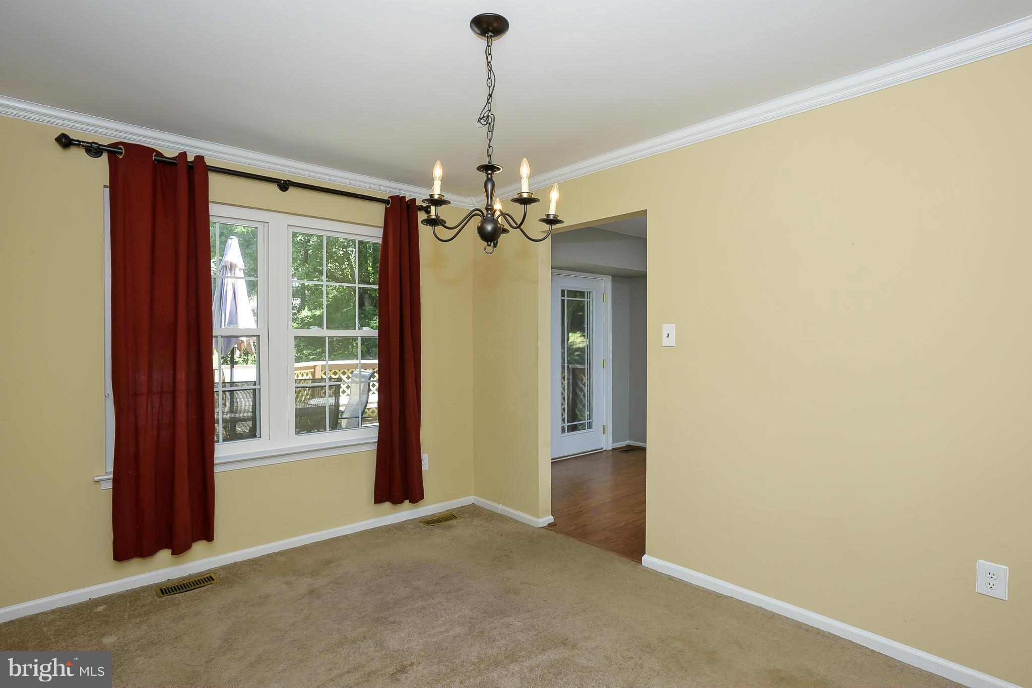 COLLEGE MANOR - Residential Lease