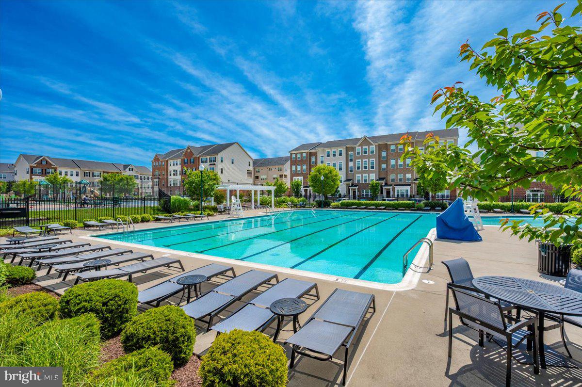 JEFFERSON PLACE - Residential