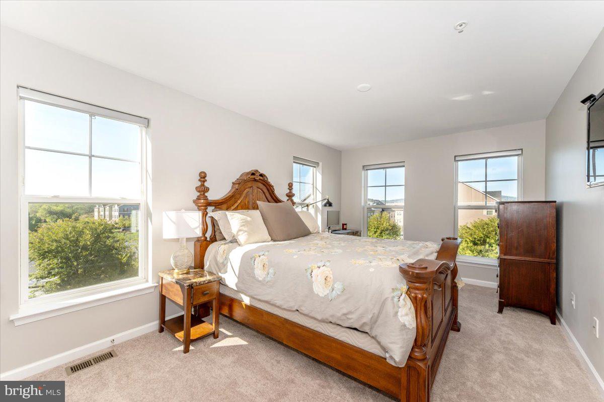 JEFFERSON PLACE - Residential