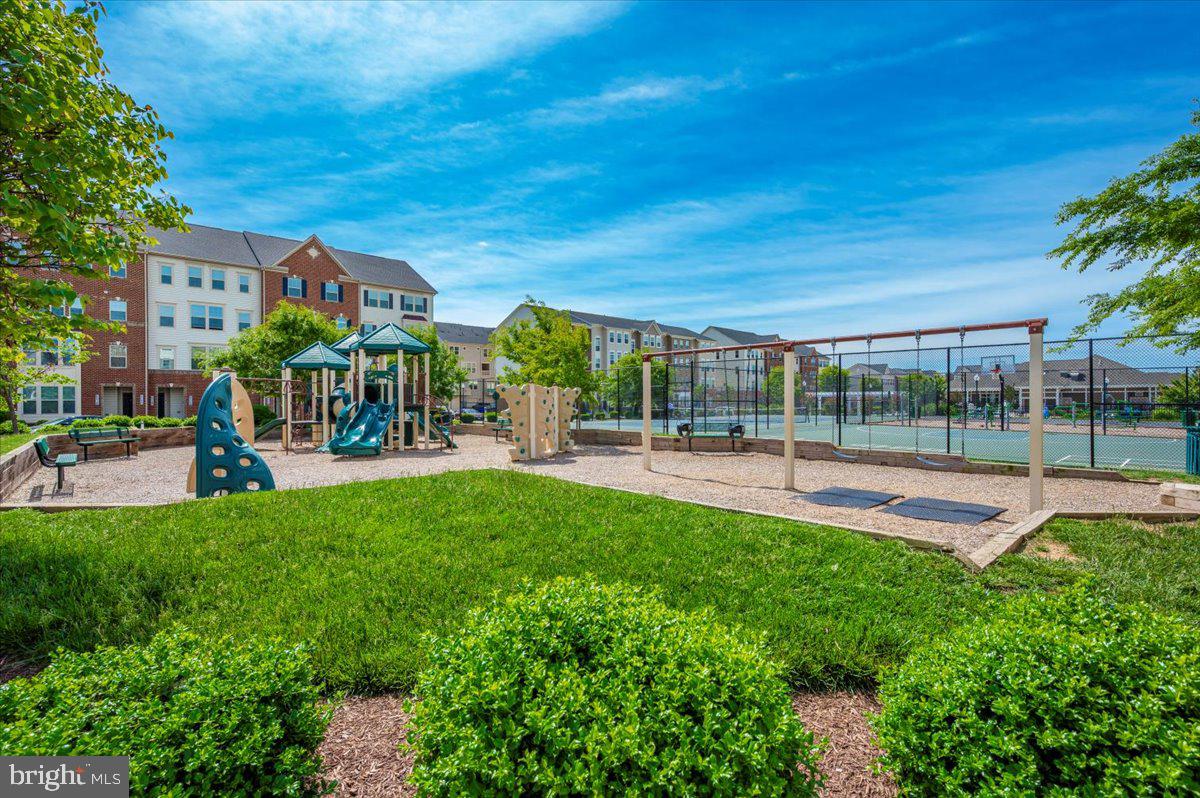 JEFFERSON PLACE - Residential