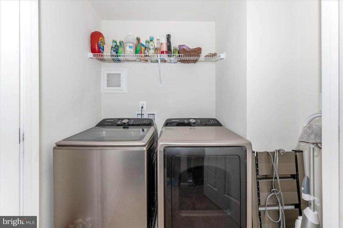 JEFFERSON PLACE - Residential