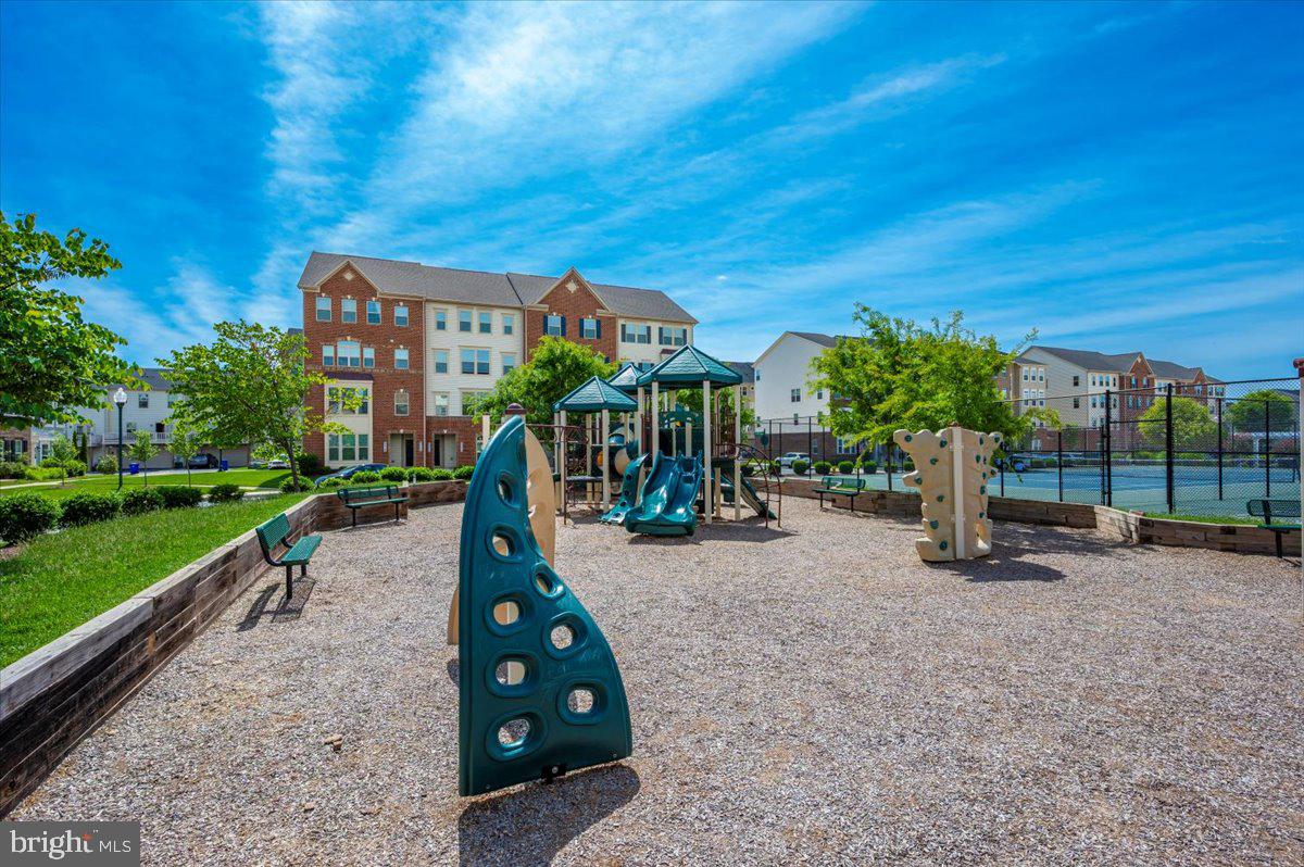 JEFFERSON PLACE - Residential