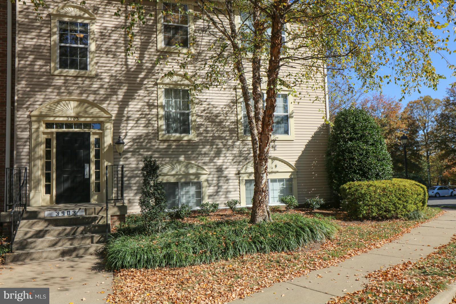 HEIGHTS AT PENDERBROOK - Residential