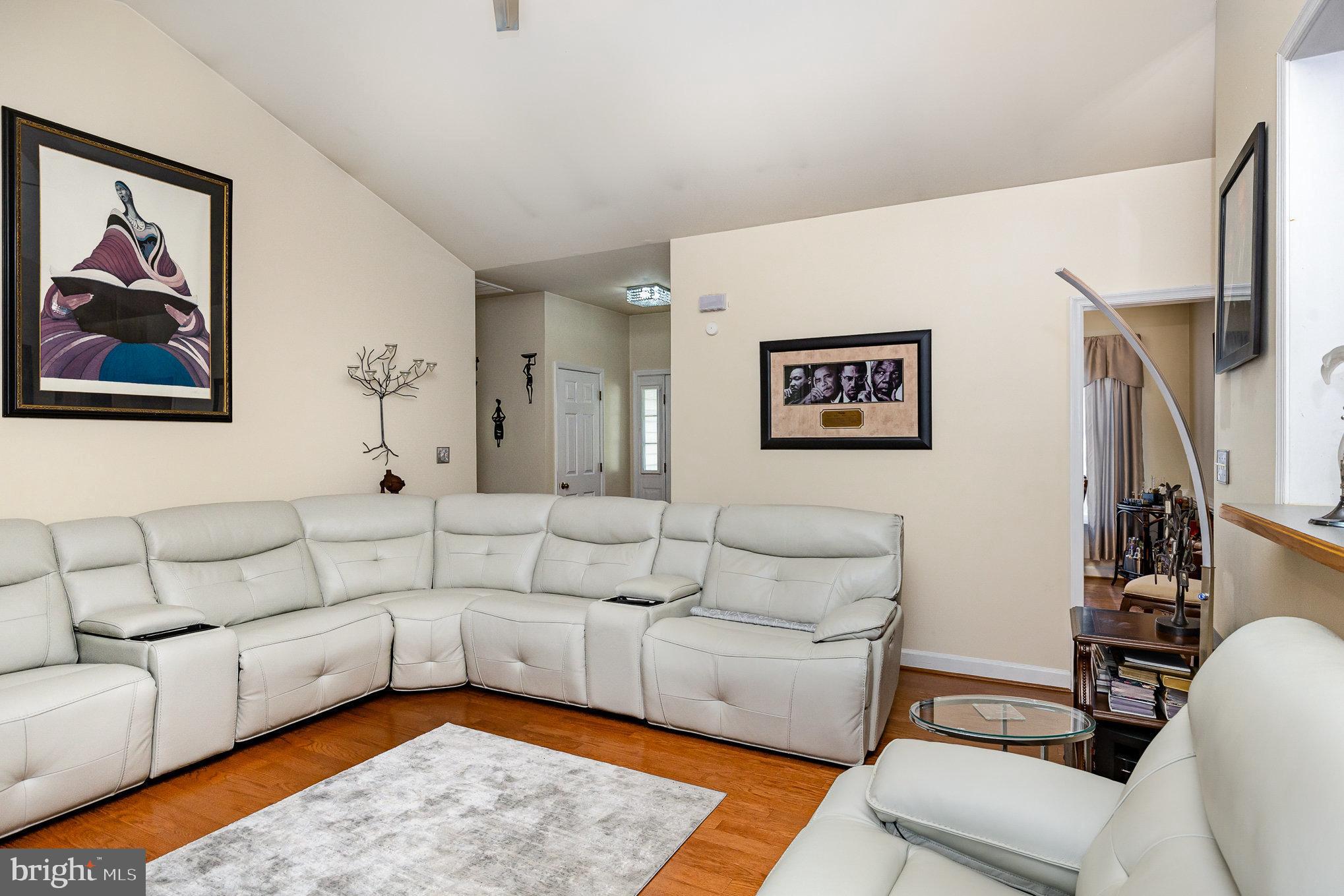 SPRING CREEK - Residential