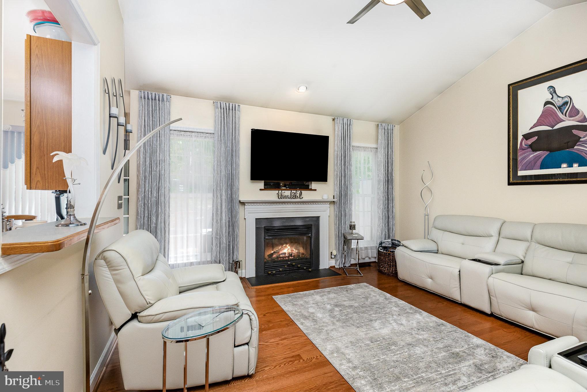 SPRING CREEK - Residential