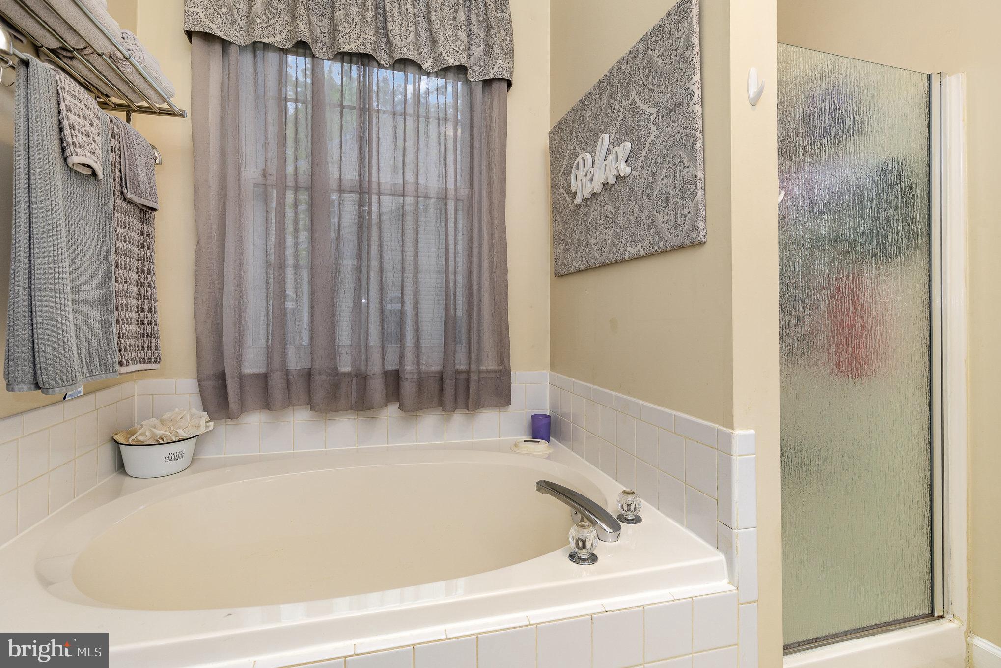 SPRING CREEK - Residential