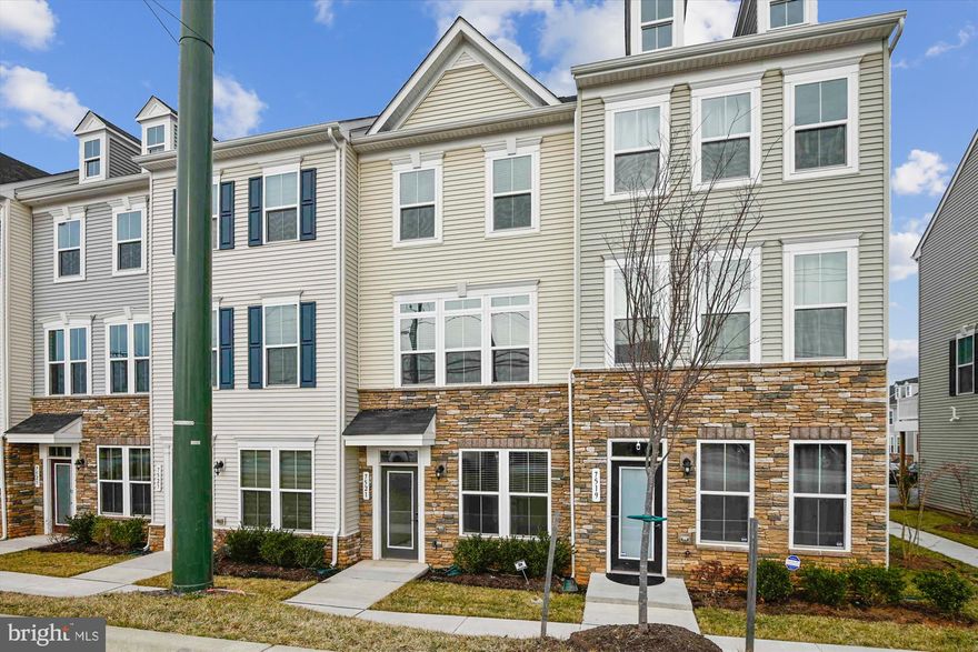 Make homeownership a reality or an excellent investment opportunity...own a gorgeous townhome with 3 bedrooms, 3.5 baths. Entering on the lower level, you will have a bedroom, full bath, walk in closet and access to a spacious garage. Up to the main level and you will find yourself in a welcoming and light-filled open floorplan. Separate dining room, kitchen and living room Third level has two additional bedrooms and baths. Close to everything Hanover has to offer, including easy access to BWI, shopping, restaurants and entertainment.