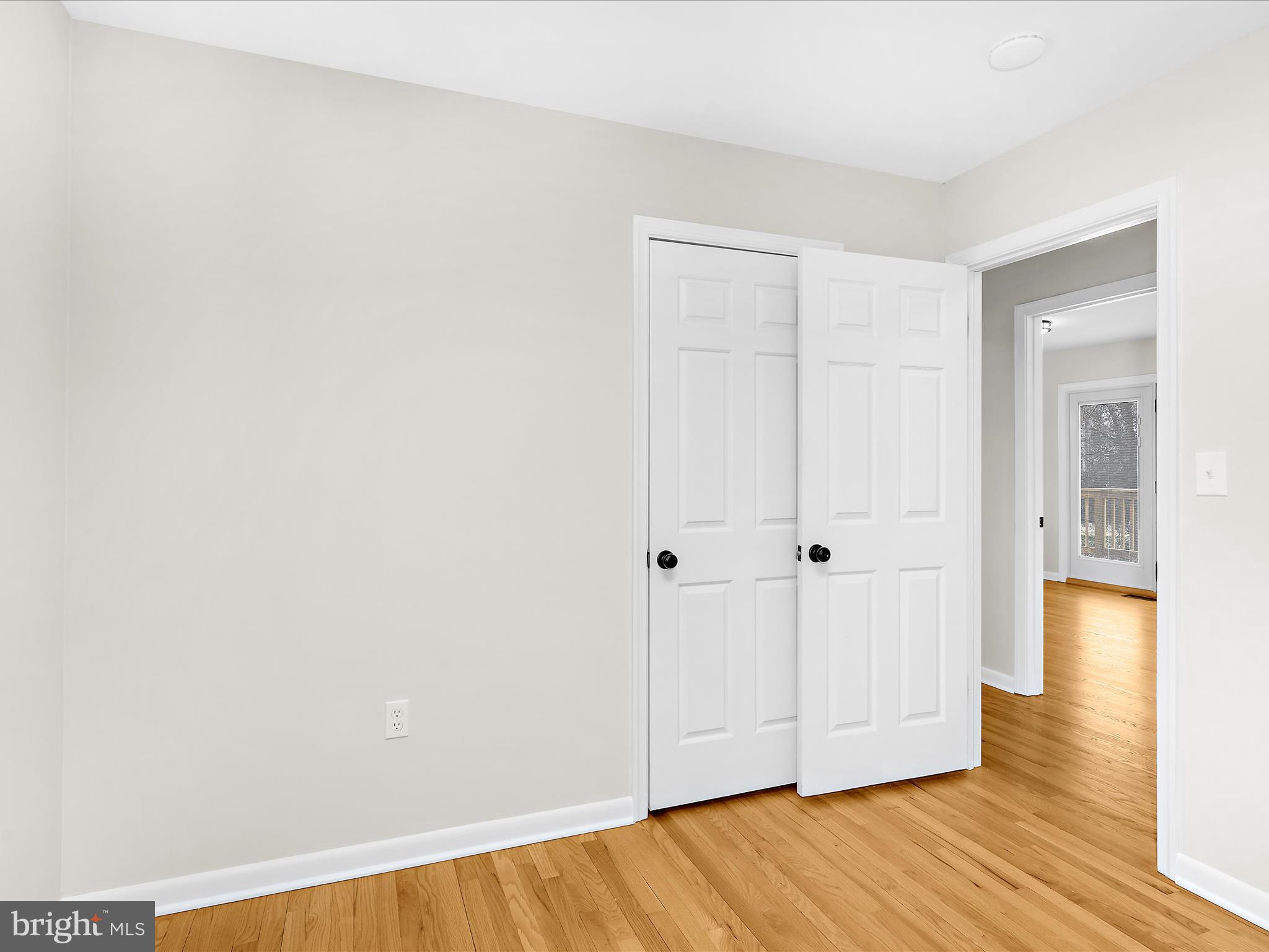 CHELSEA BEACH - Residential