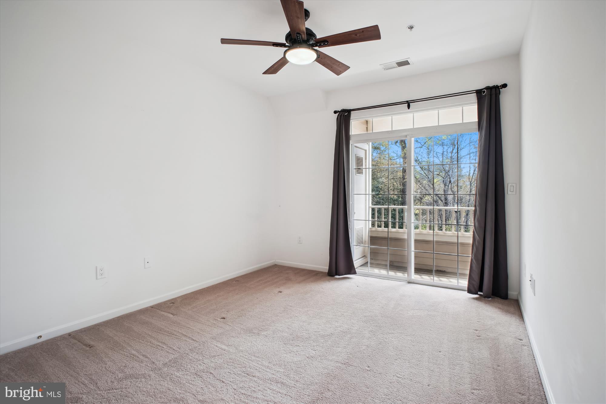 SUTTON RIDGE - Residential Lease