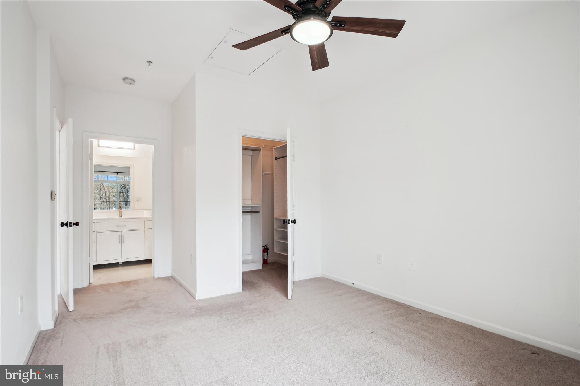 SUTTON RIDGE - Residential Lease