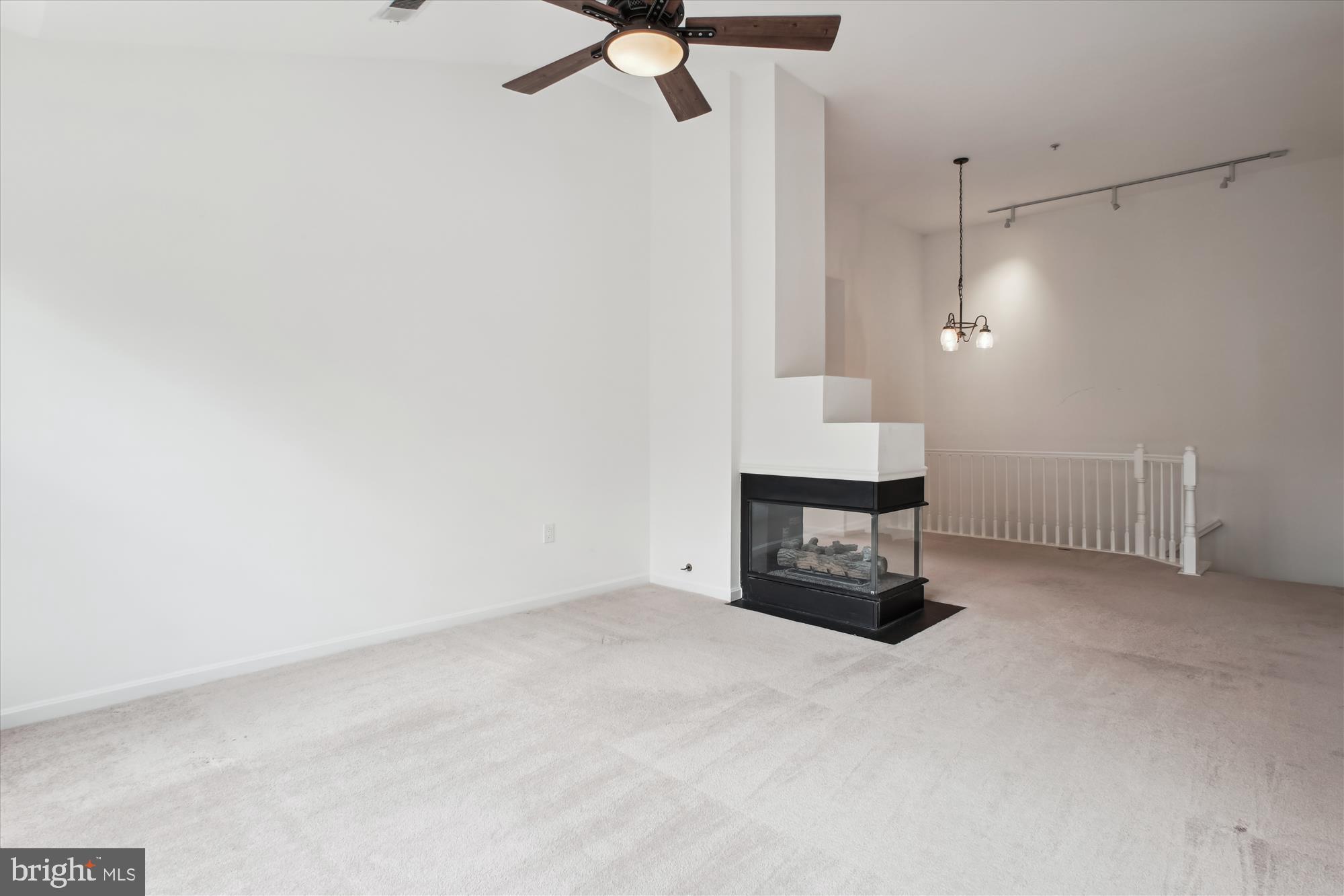 SUTTON RIDGE - Residential Lease