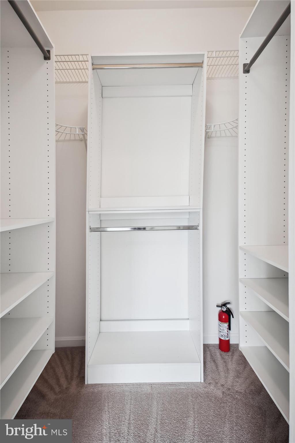 SUTTON RIDGE - Residential Lease