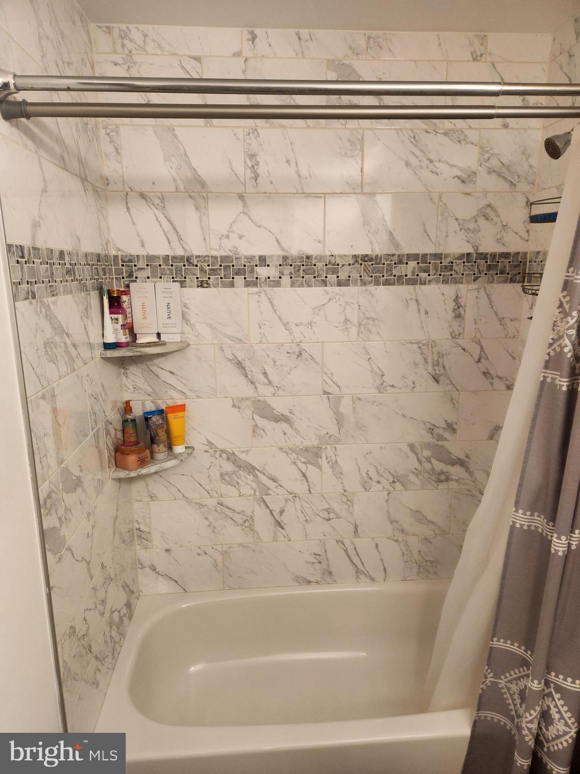 CASTLE HARBOUR CONDO - Residential