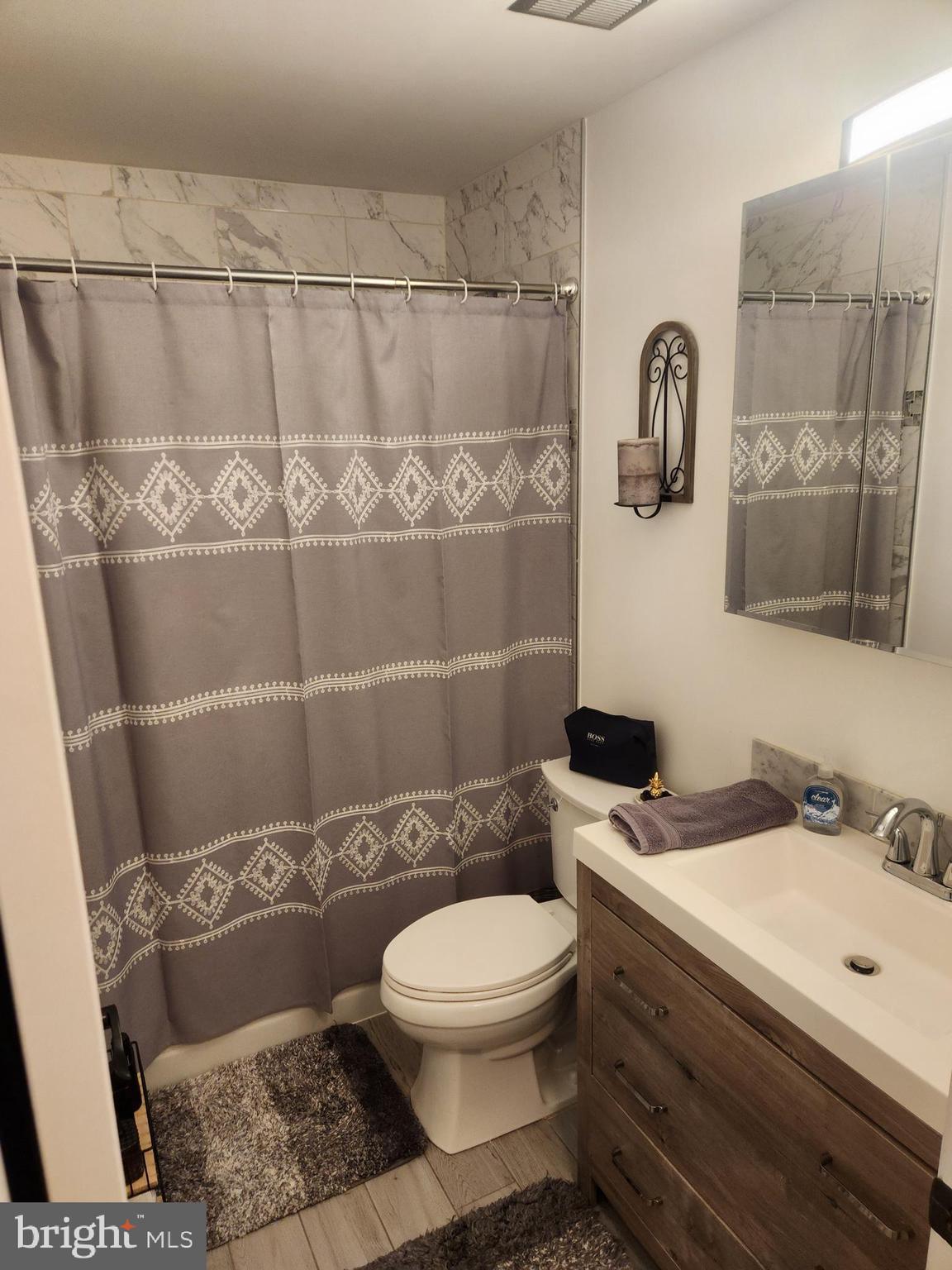 CASTLE HARBOUR CONDO - Residential