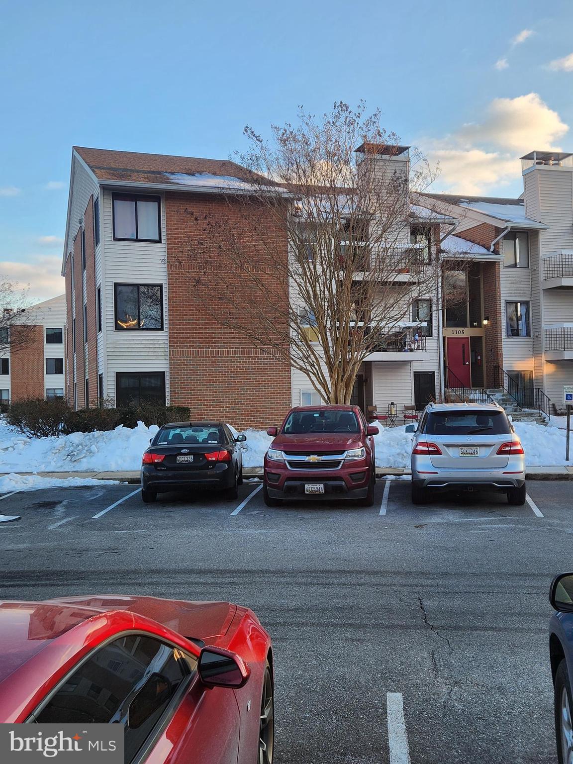 1105 CASTLE HARBOUR WAY 1A