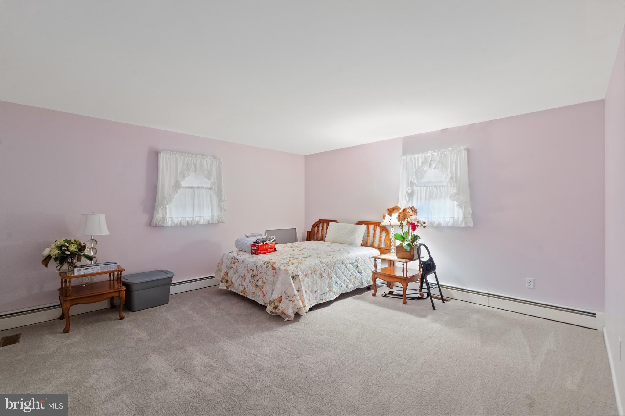 MEADOWYCK - Residential