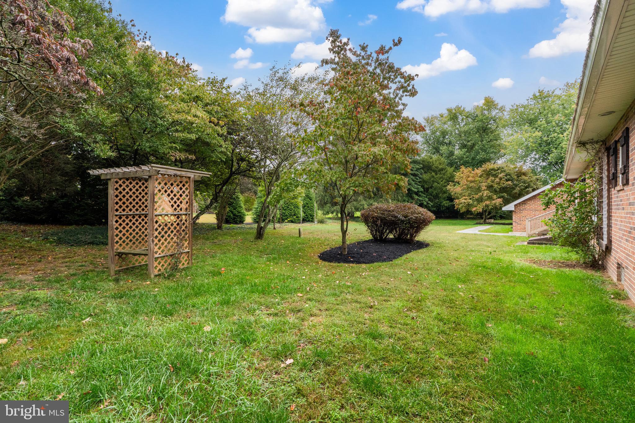 MEADOWYCK - Residential