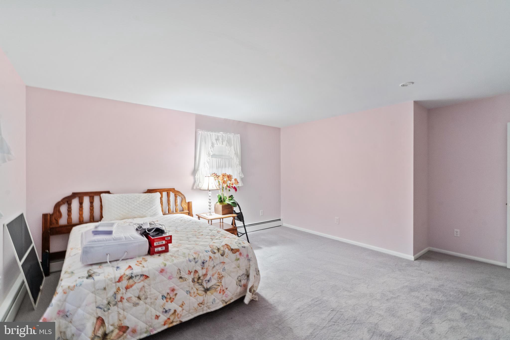 MEADOWYCK - Residential