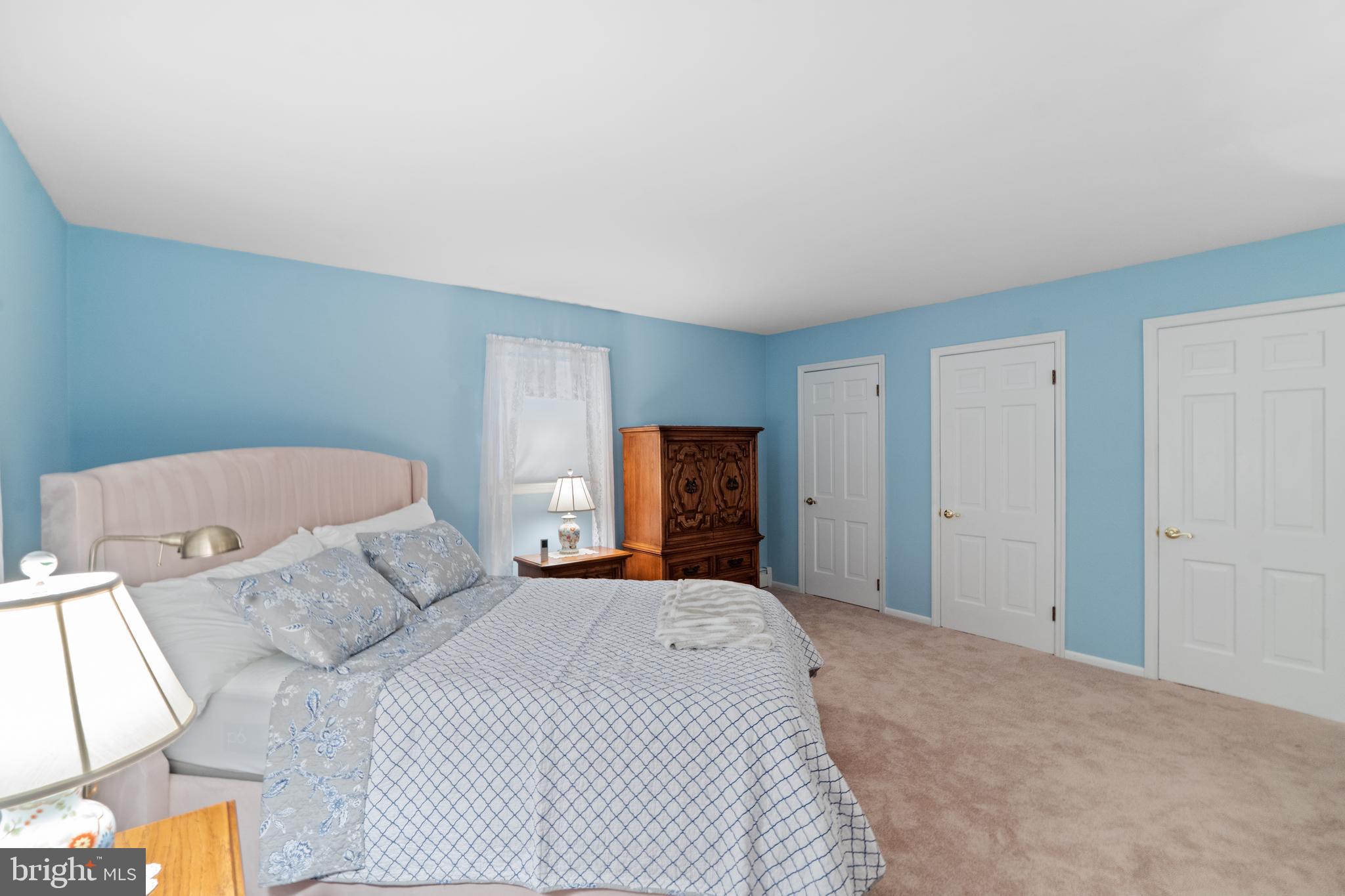 MEADOWYCK - Residential