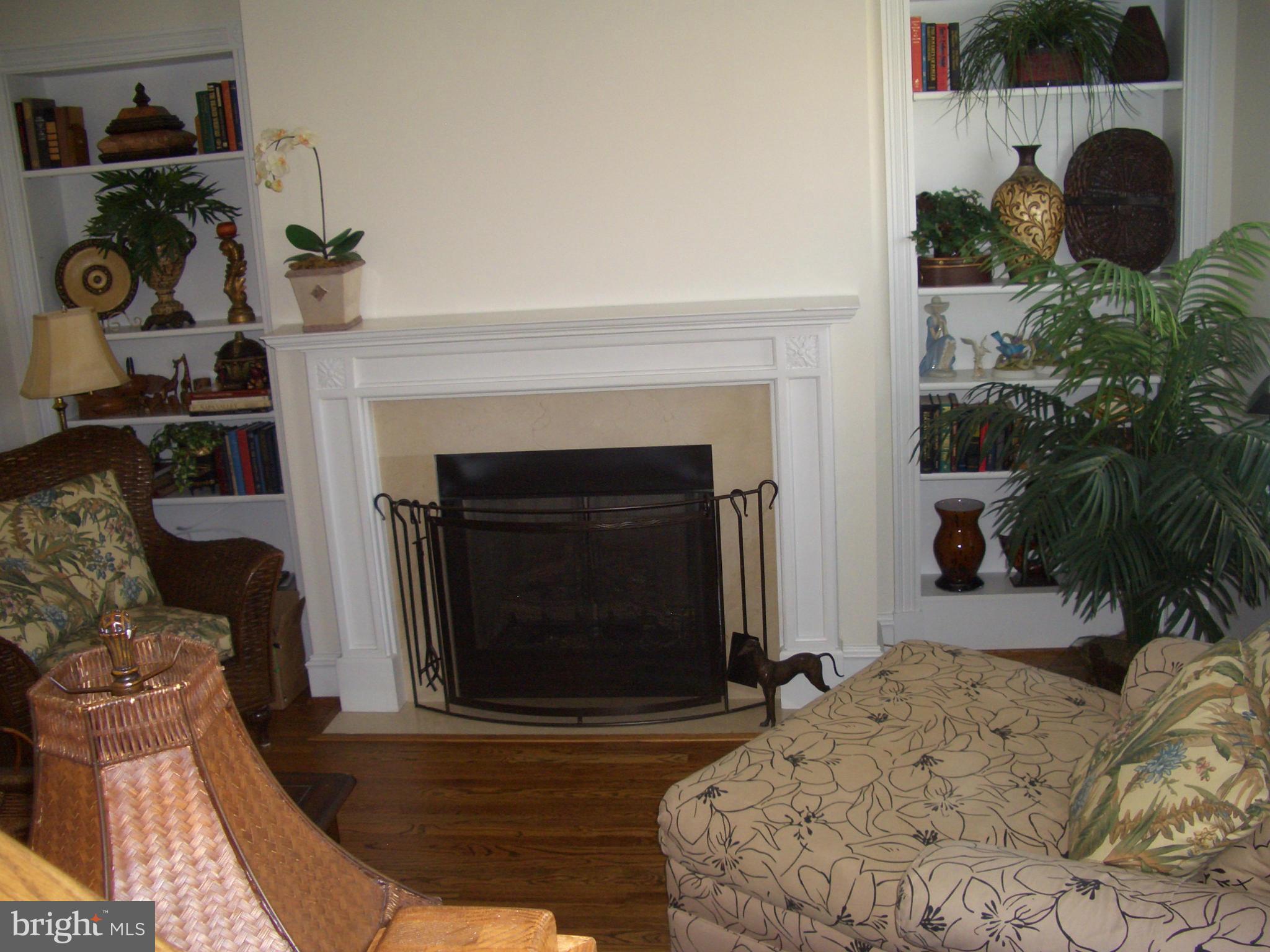 OLD TOWN - Residential Lease