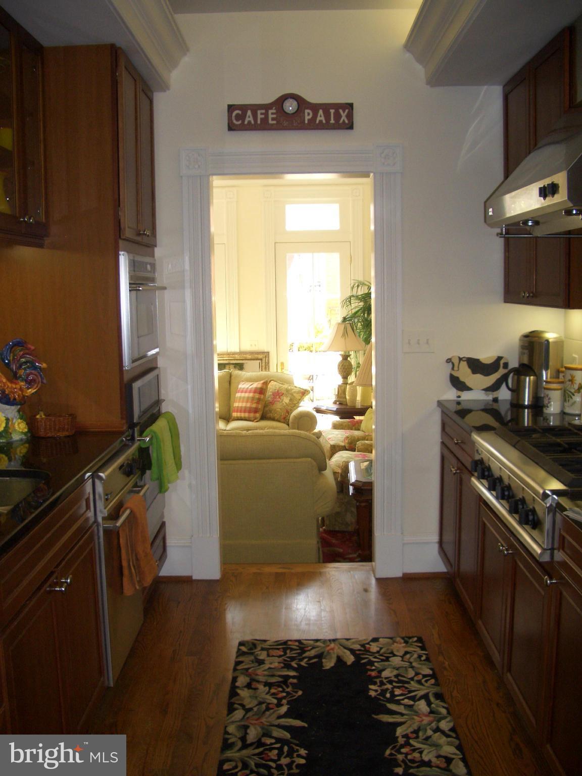 OLD TOWN - Residential Lease