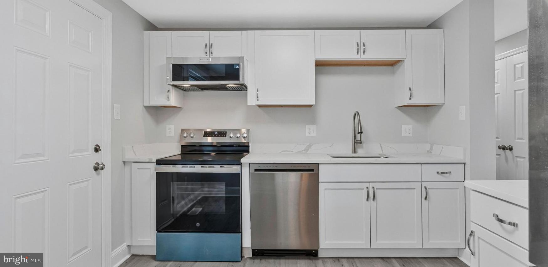 709 N BELFORT STREET