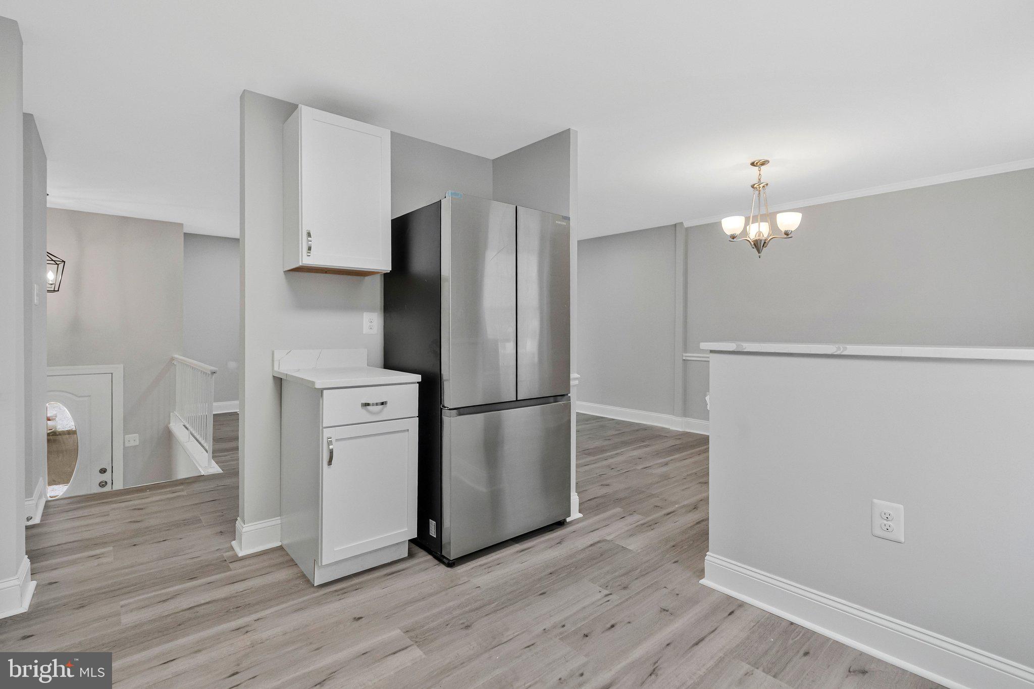 709 N BELFORT STREET