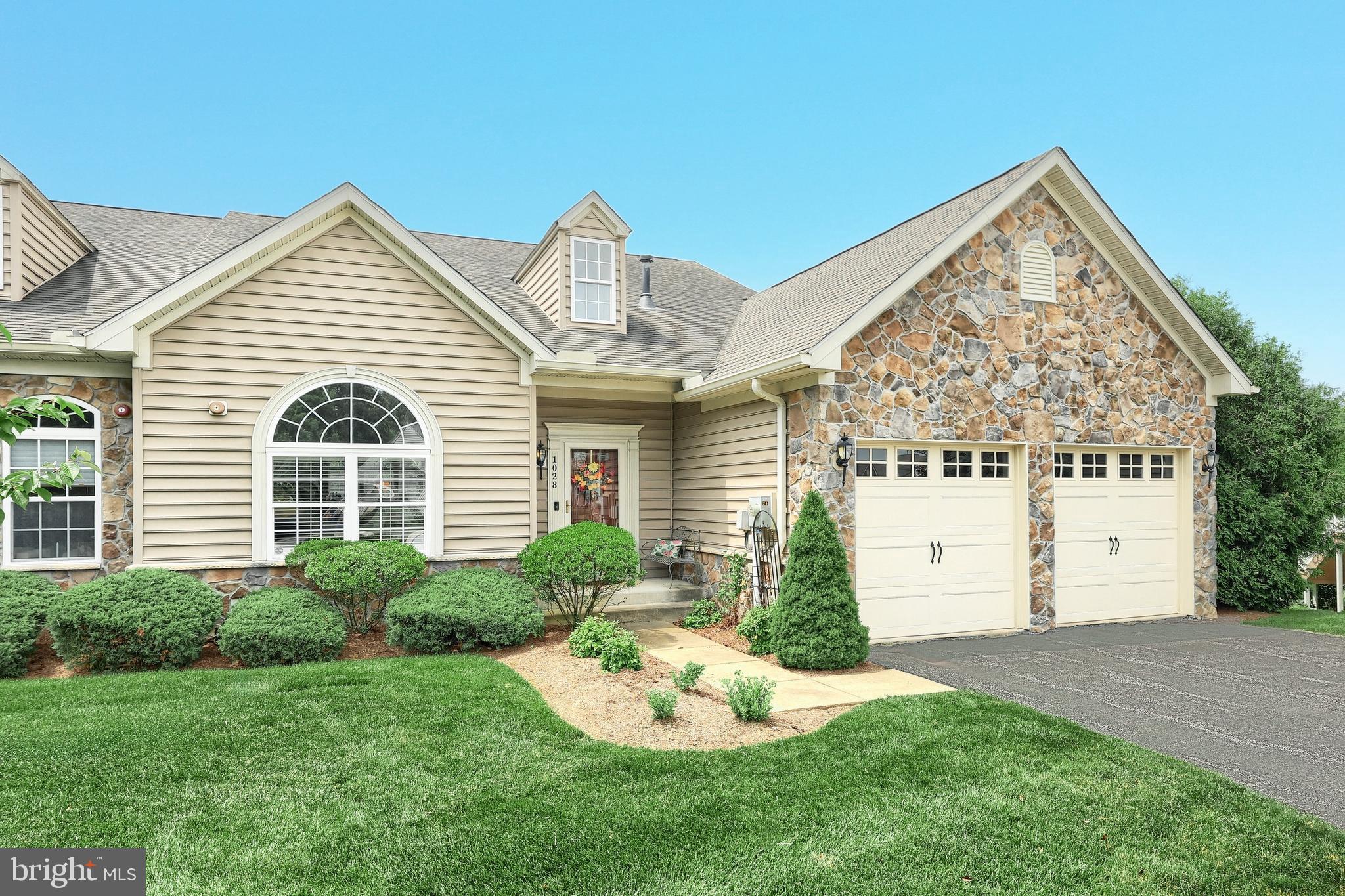 1028 STREAM VIEW LANE