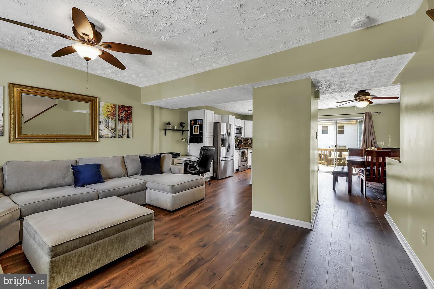 RICHARDSON MEWS - Residential