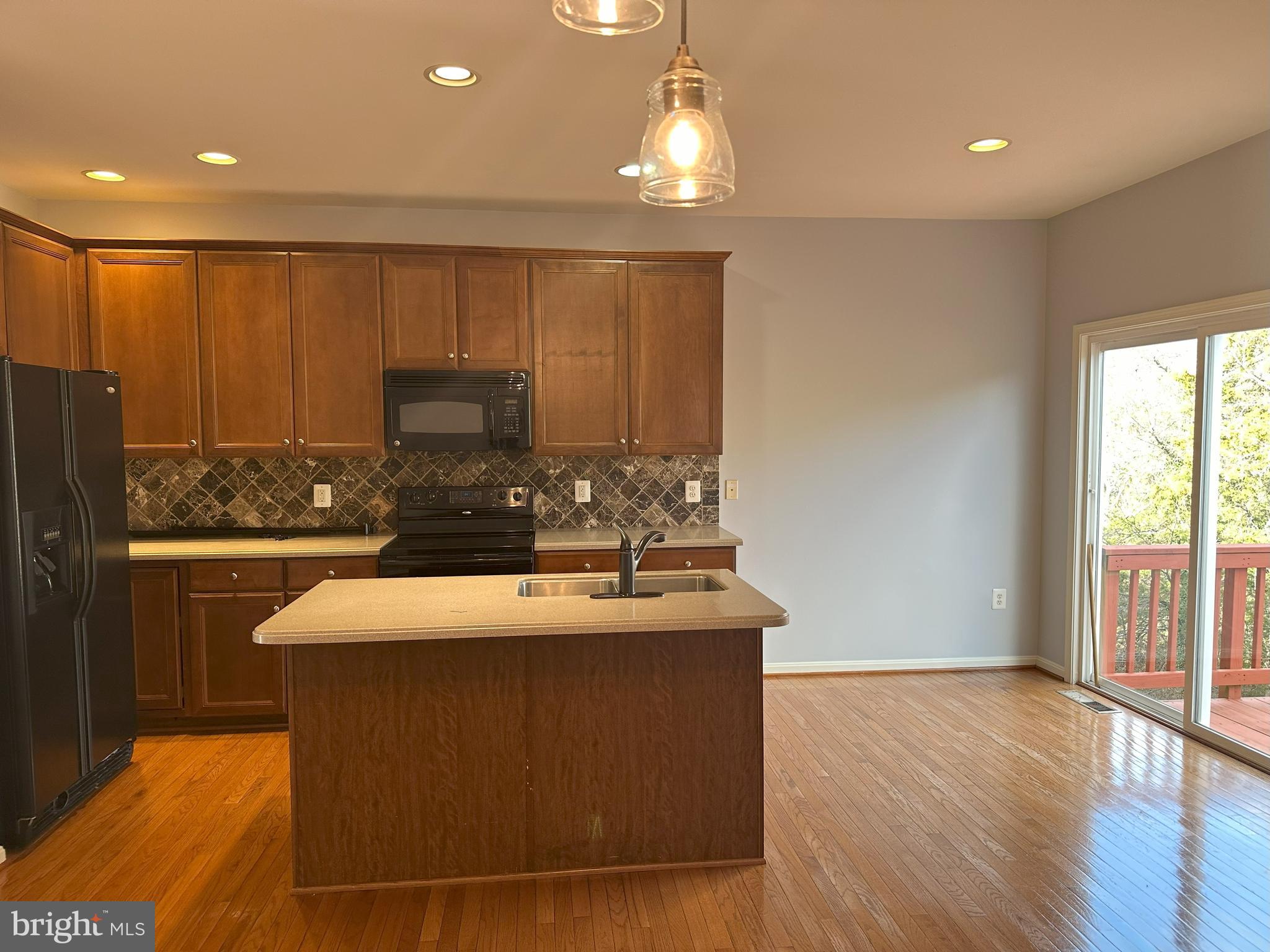 OXBOW ESTATES - Residential Lease