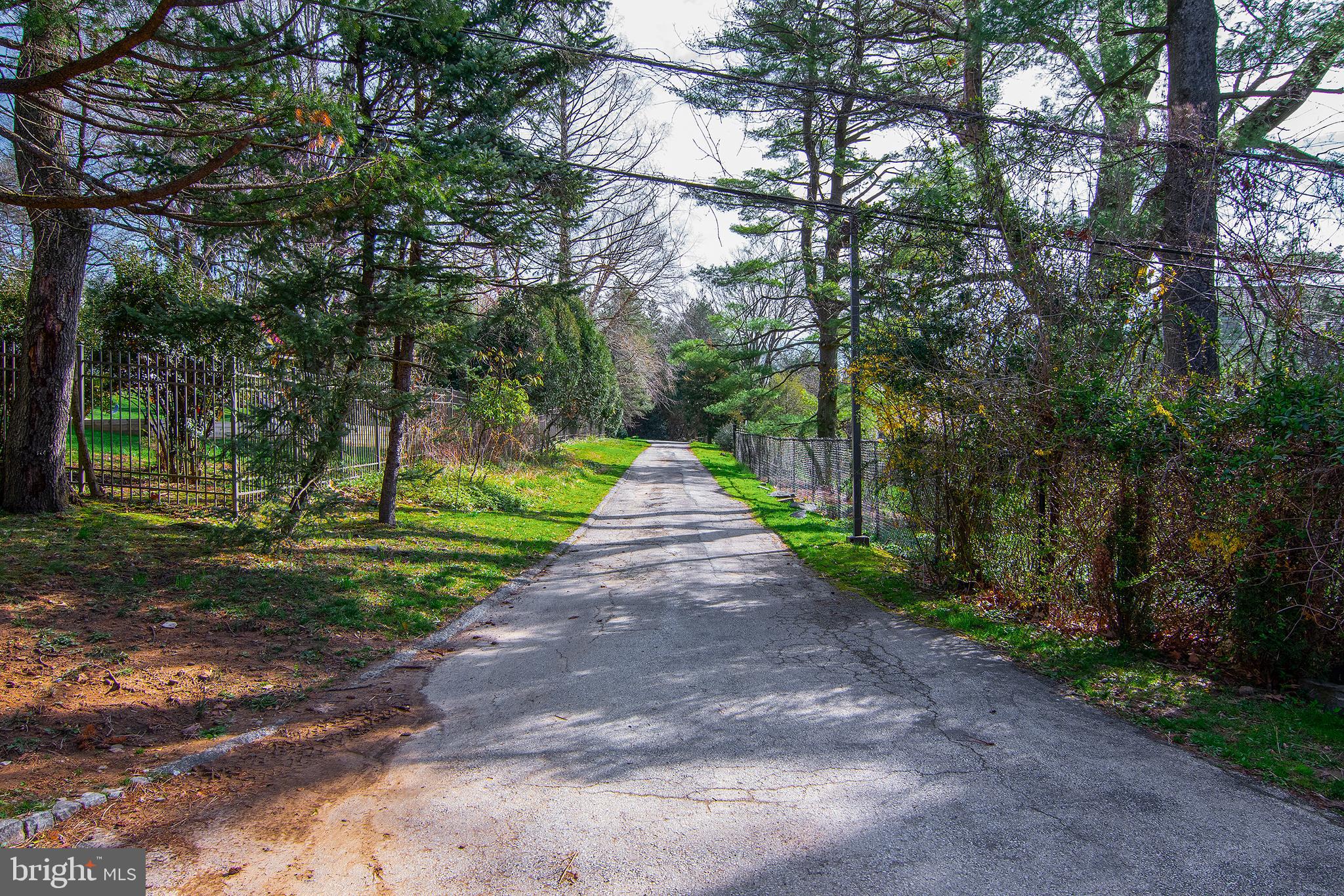 GLADWYNE - Residential