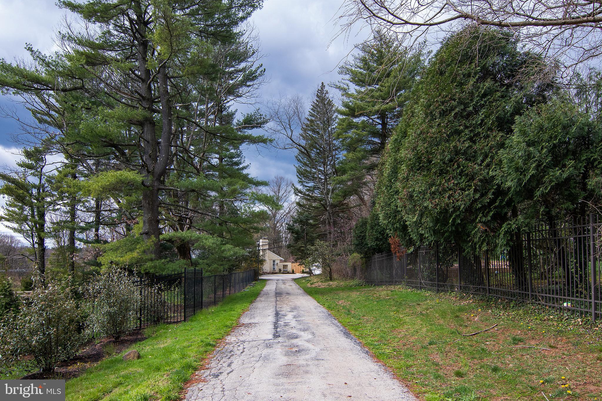 GLADWYNE - Residential