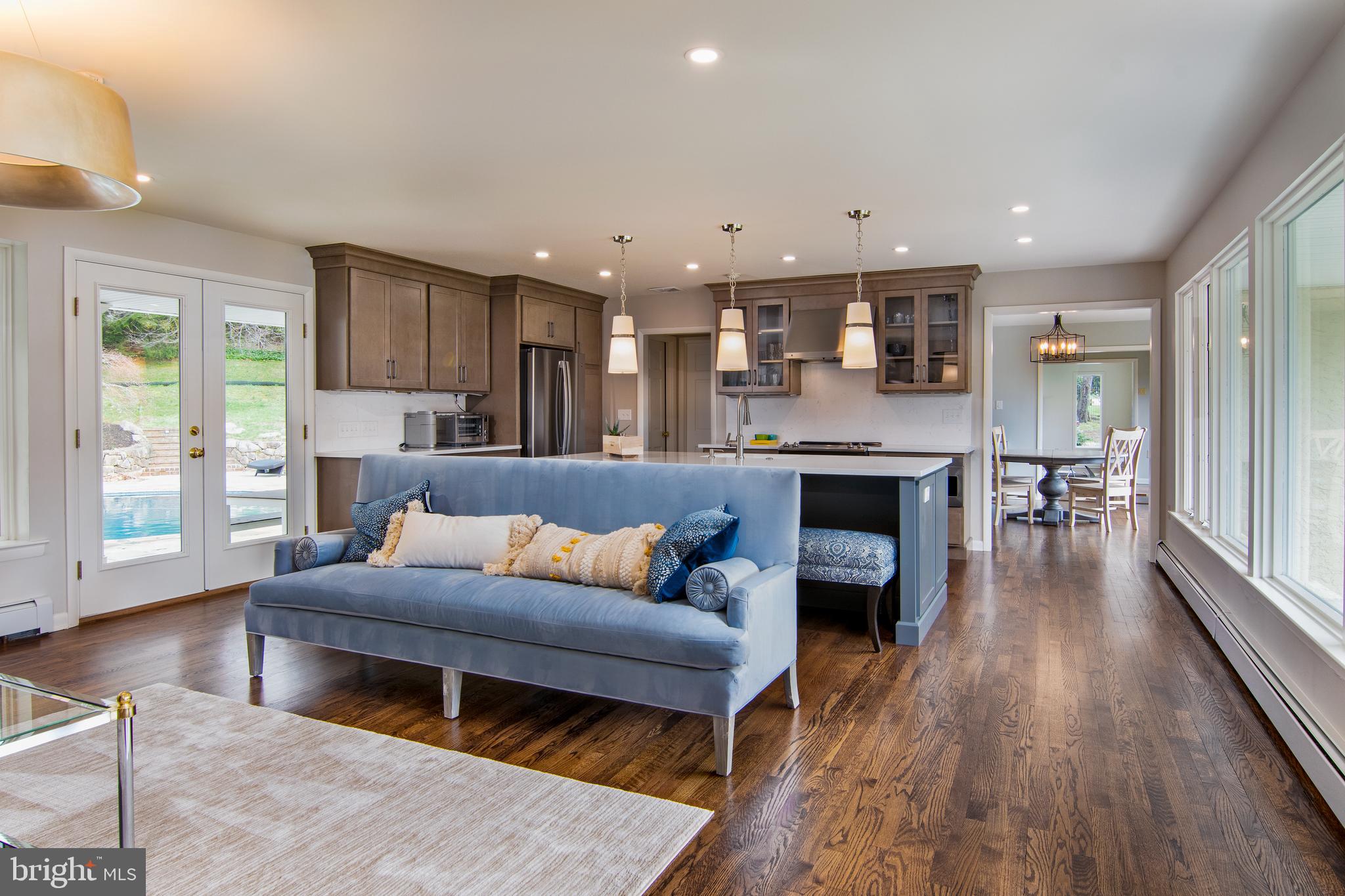 GLADWYNE - Residential