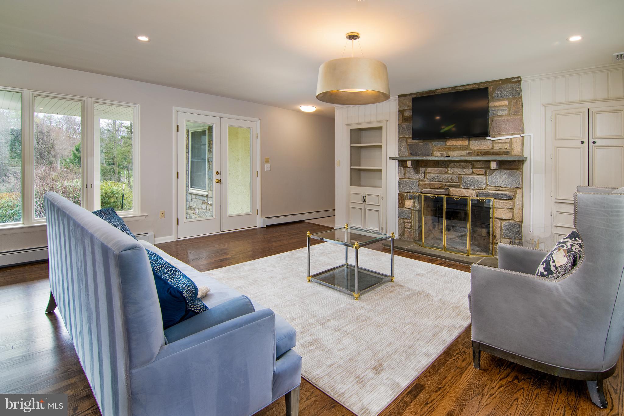 GLADWYNE - Residential