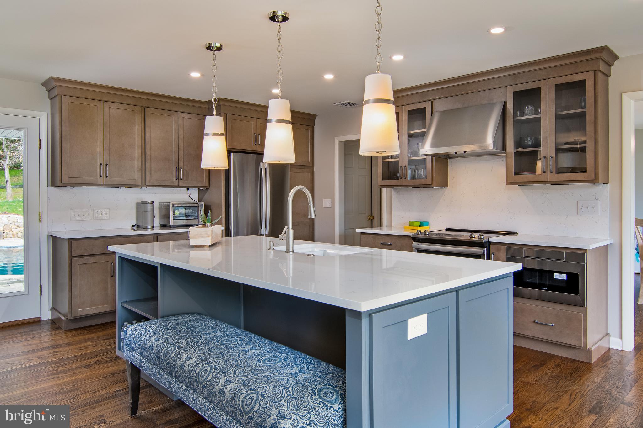 GLADWYNE - Residential