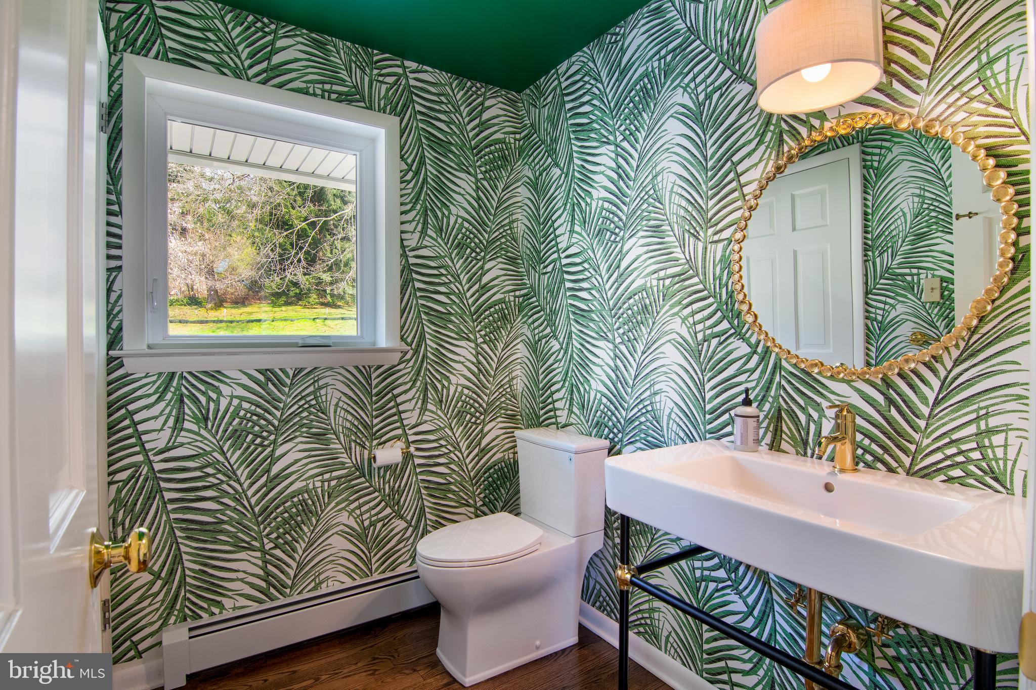 GLADWYNE - Residential