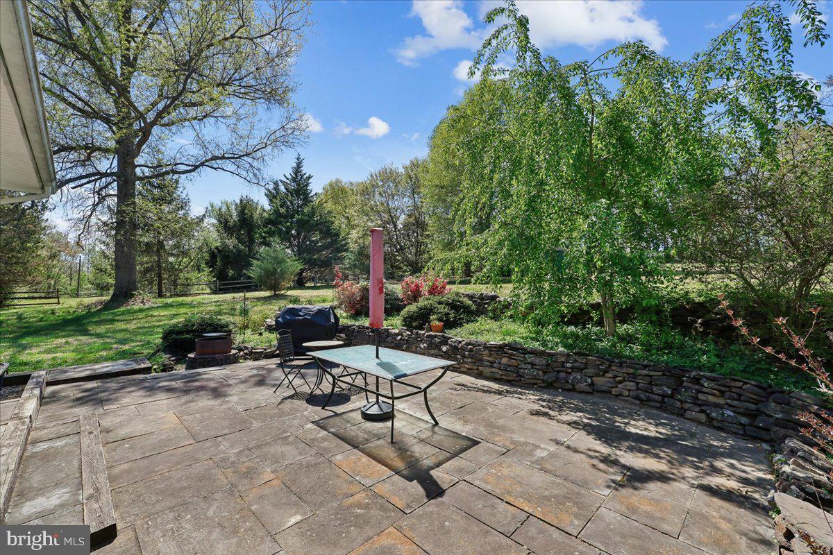 ANCIENT OAK - Residential