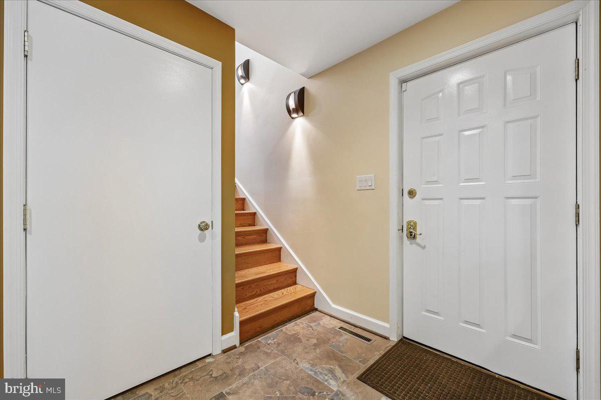 ANCIENT OAK - Residential