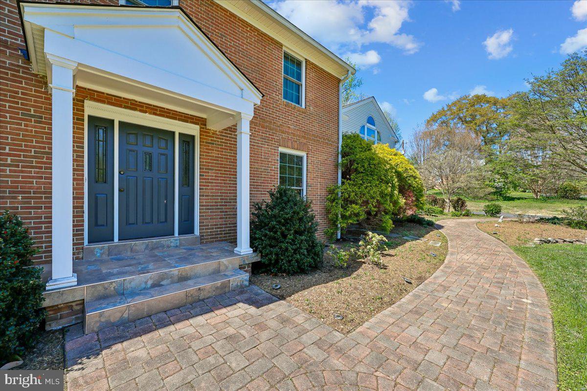 ANCIENT OAK - Residential