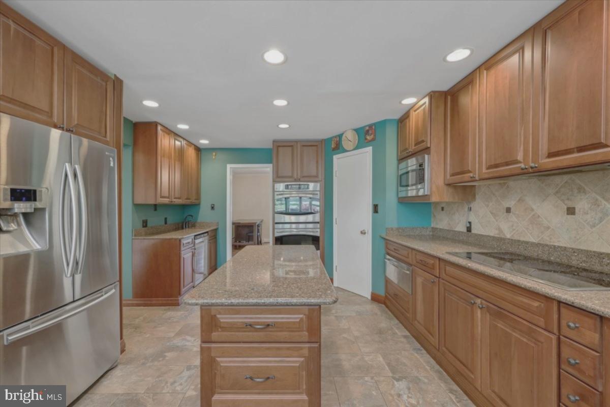 ANCIENT OAK - Residential