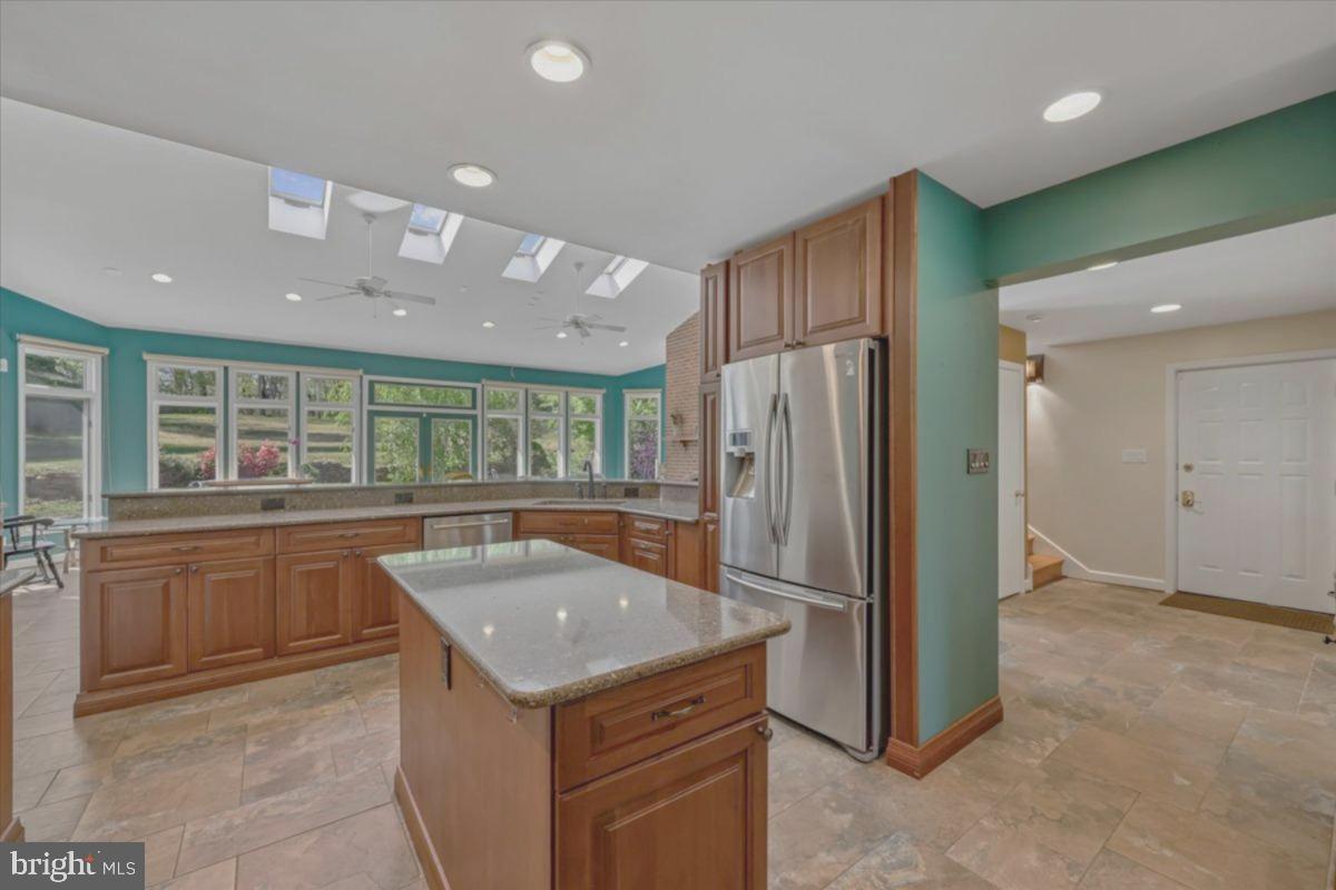 ANCIENT OAK - Residential