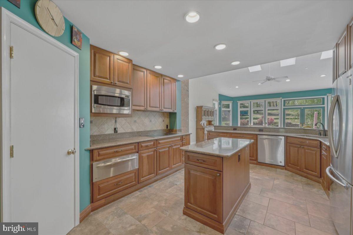 ANCIENT OAK - Residential