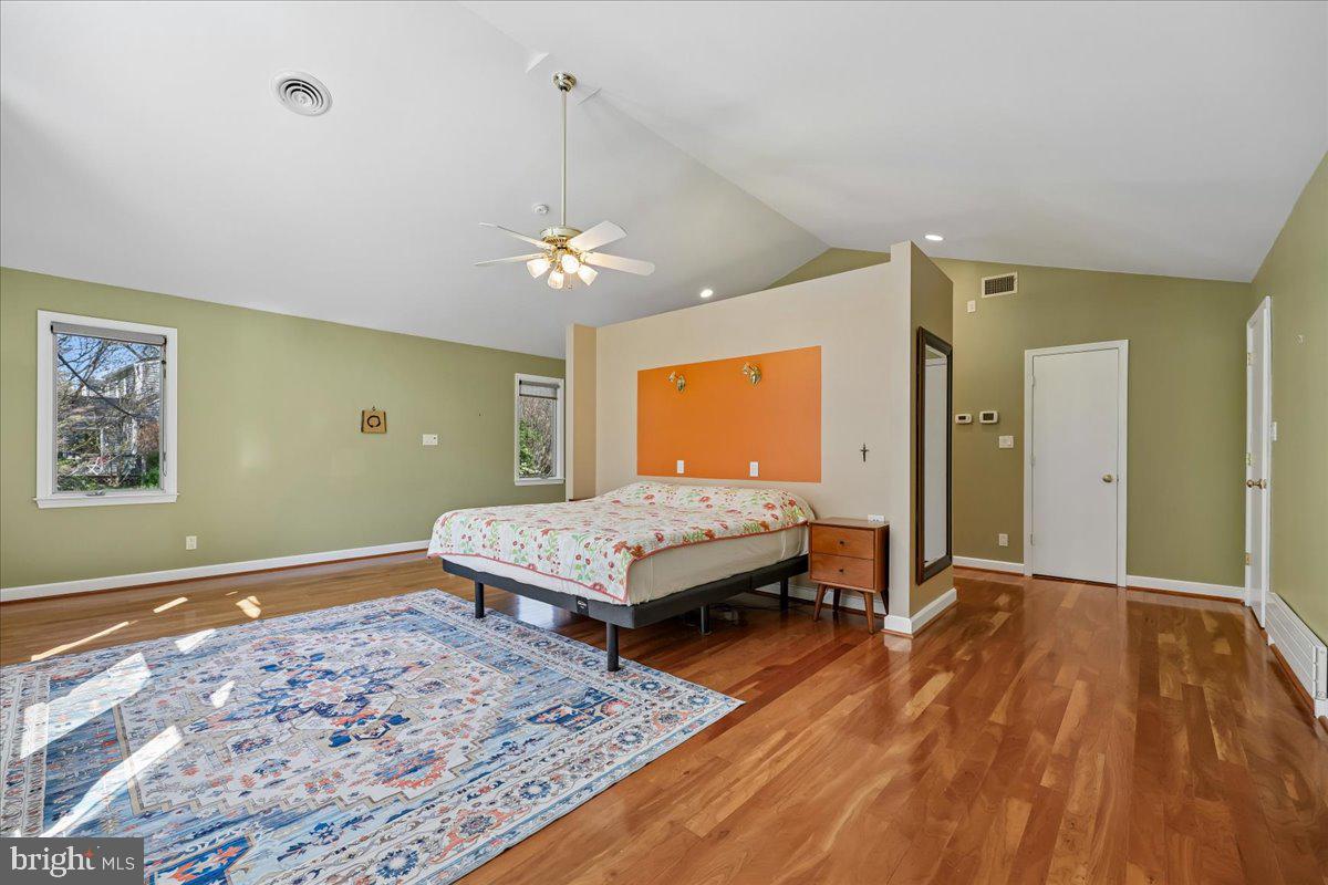 ANCIENT OAK - Residential