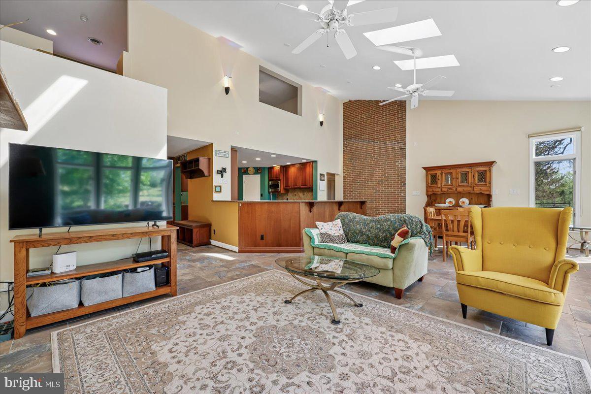 ANCIENT OAK - Residential