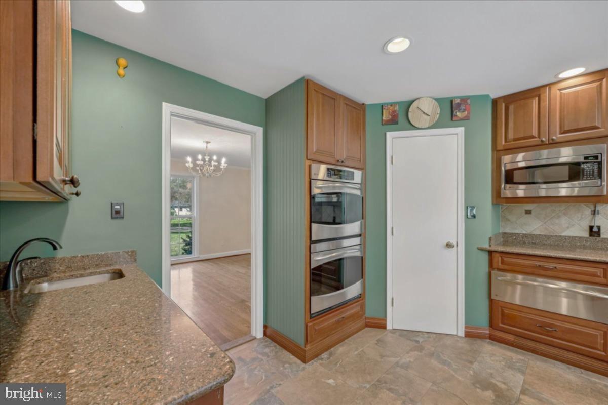 ANCIENT OAK - Residential