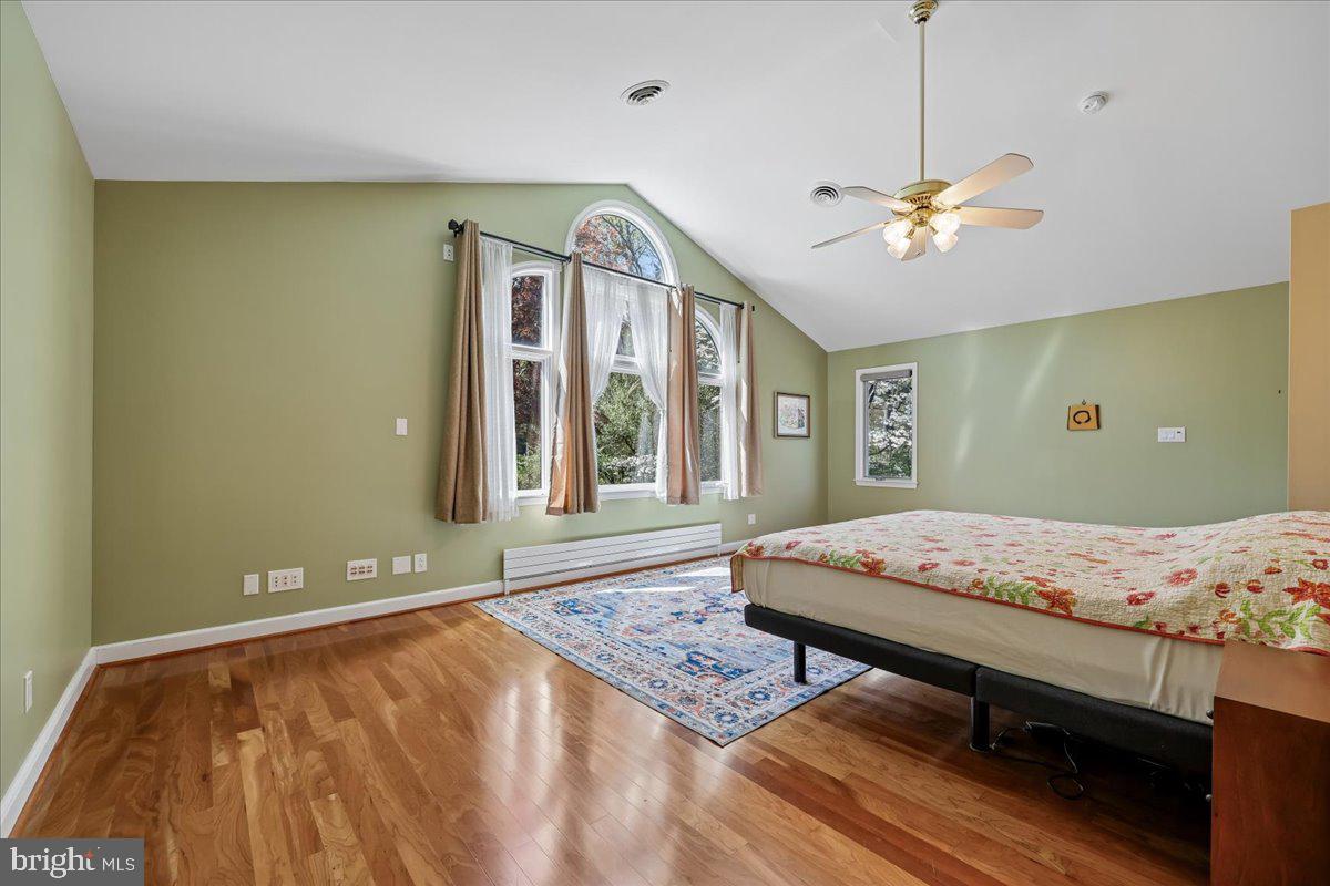 ANCIENT OAK - Residential