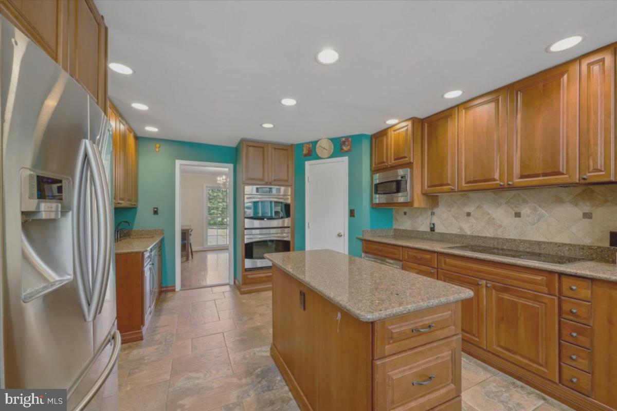 ANCIENT OAK - Residential